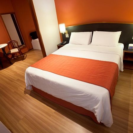 Hotel Moncloa São Paulo Kültér fotó